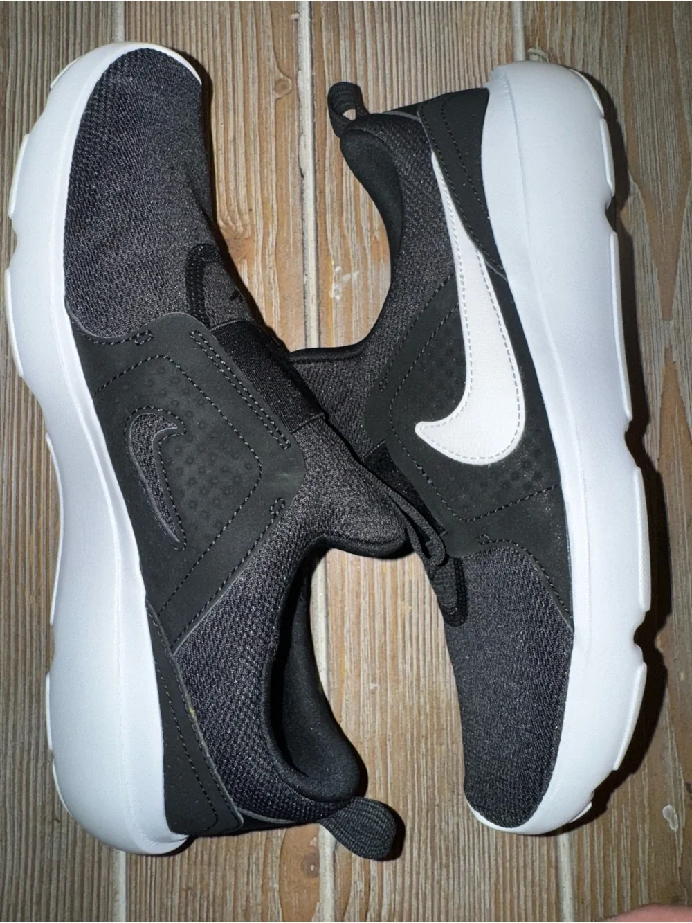 Nike Womens AD Comfort Slip-On Black & White Sneakers